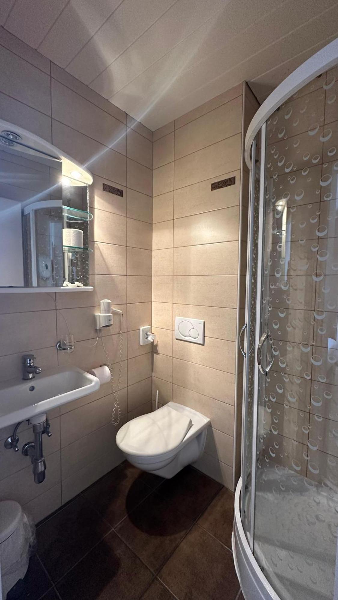 וילנב Hotel Du Quai מראה חיצוני תמונה